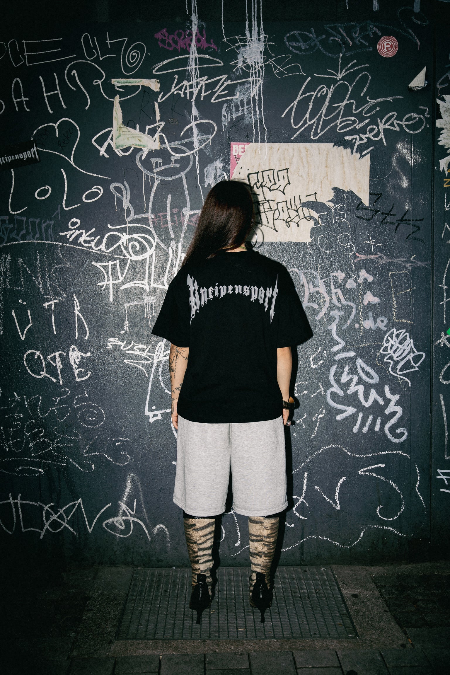 Kneipensport Backprint Cropped