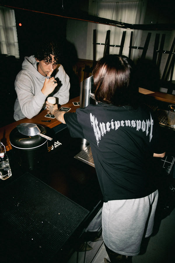 Kneipensport Backprint Cropped